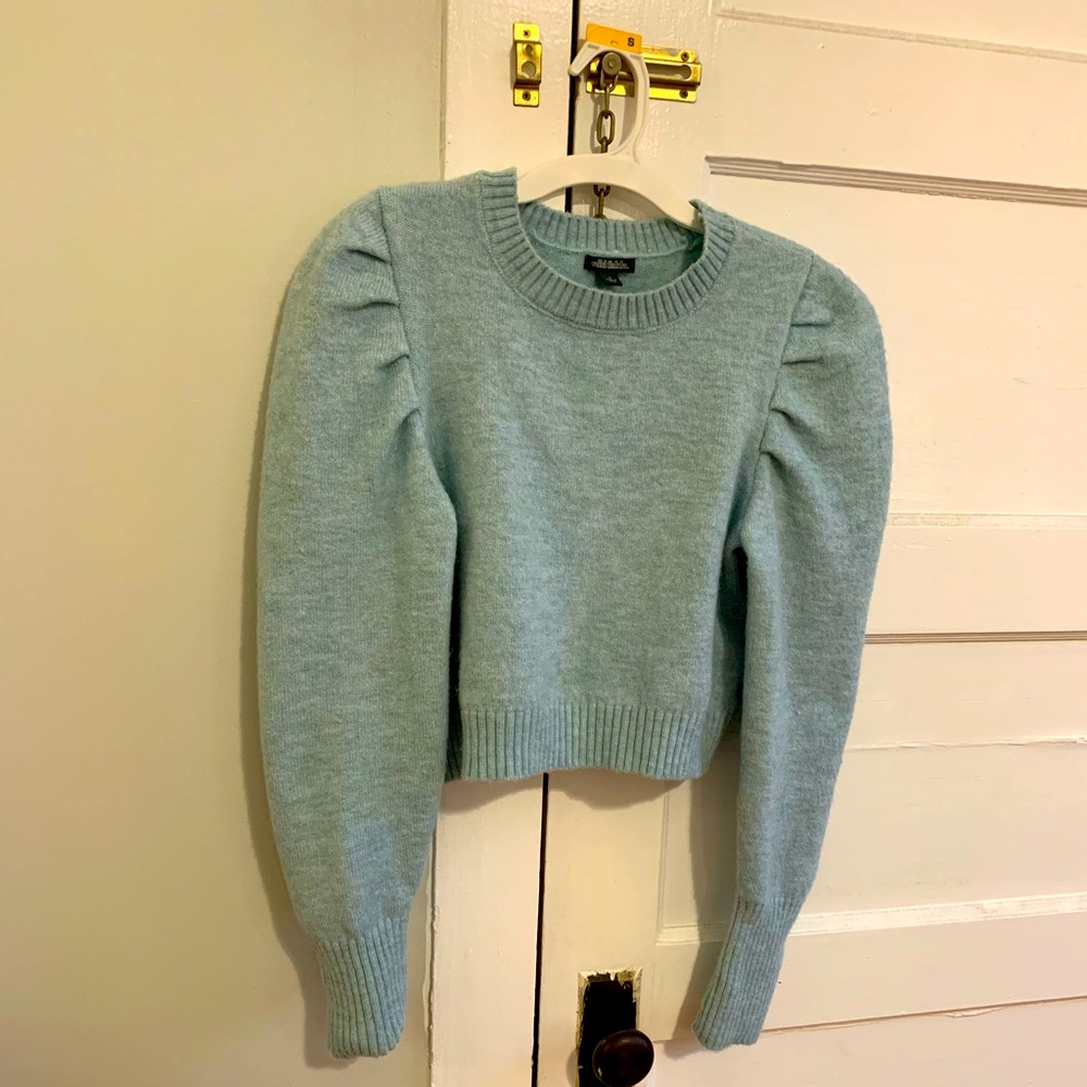 Puff sleeve sweater